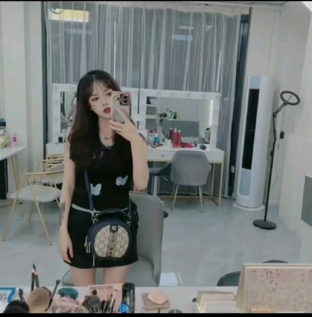 乖巧嫩妹，服务到位