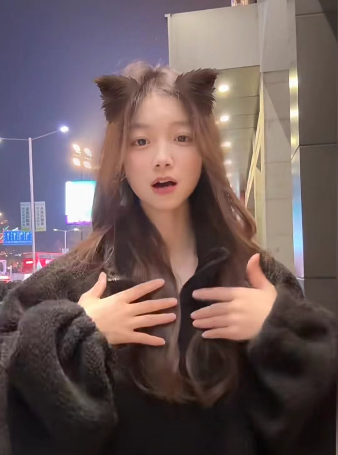 九亭00后小萌妹