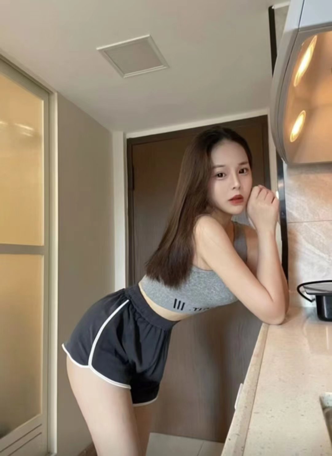 大沥勾人身材彤彤