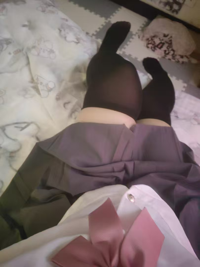 白嫩肉感小萌妹瑶瑶