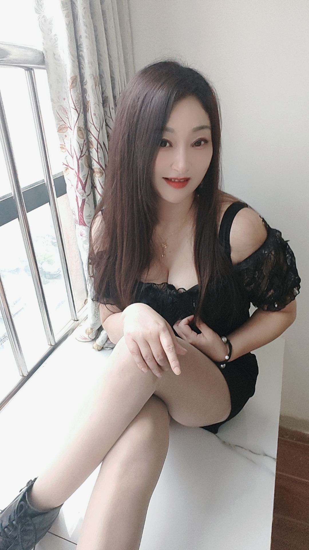 服务控性感少妇