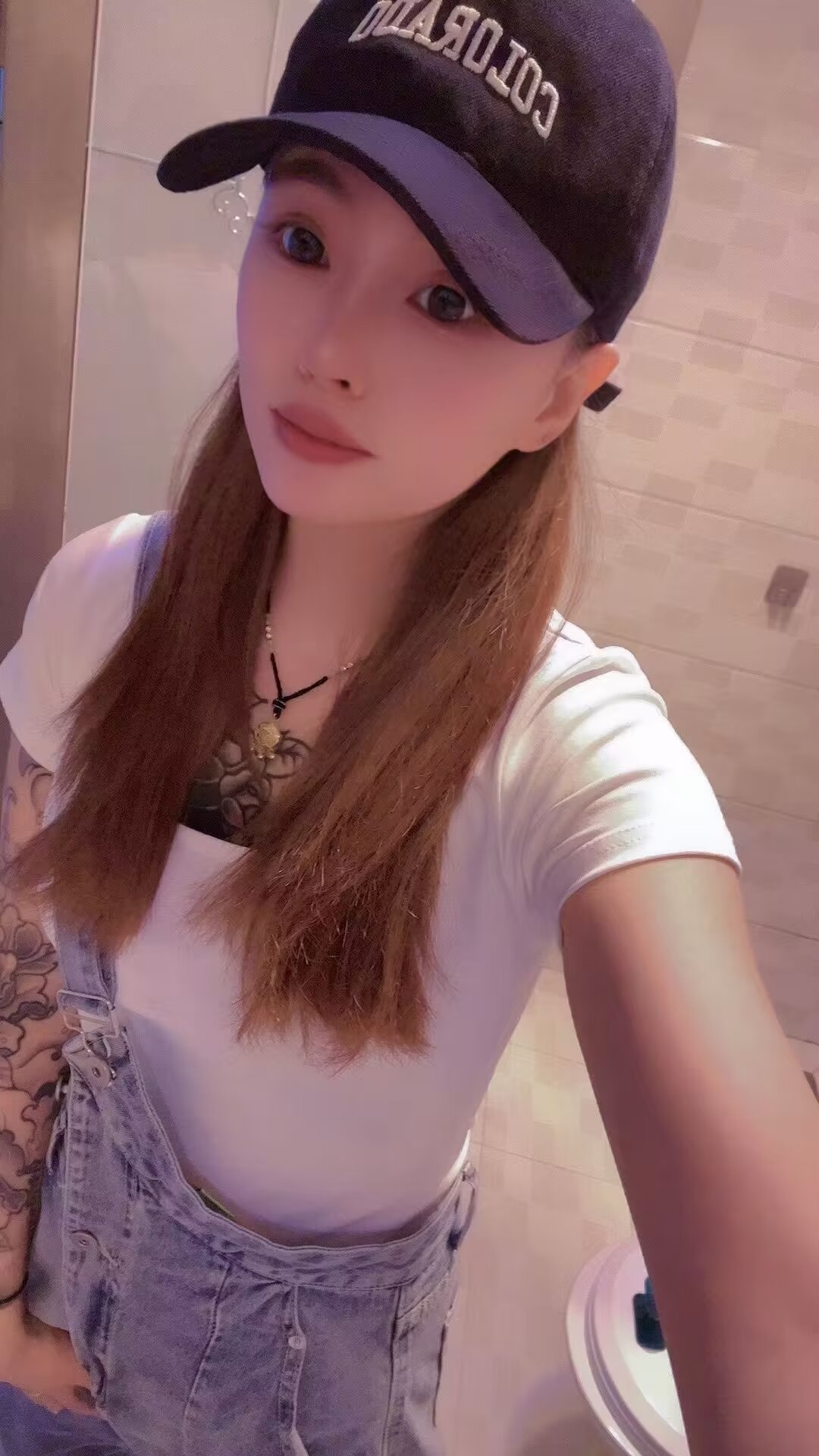 朝阳纹身东北妹子