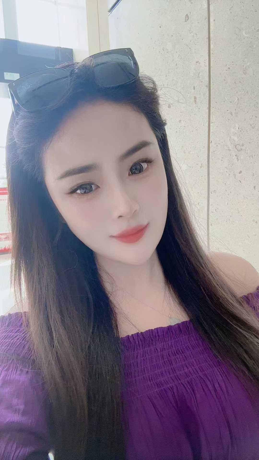 风Sao妖娆，身材一绝