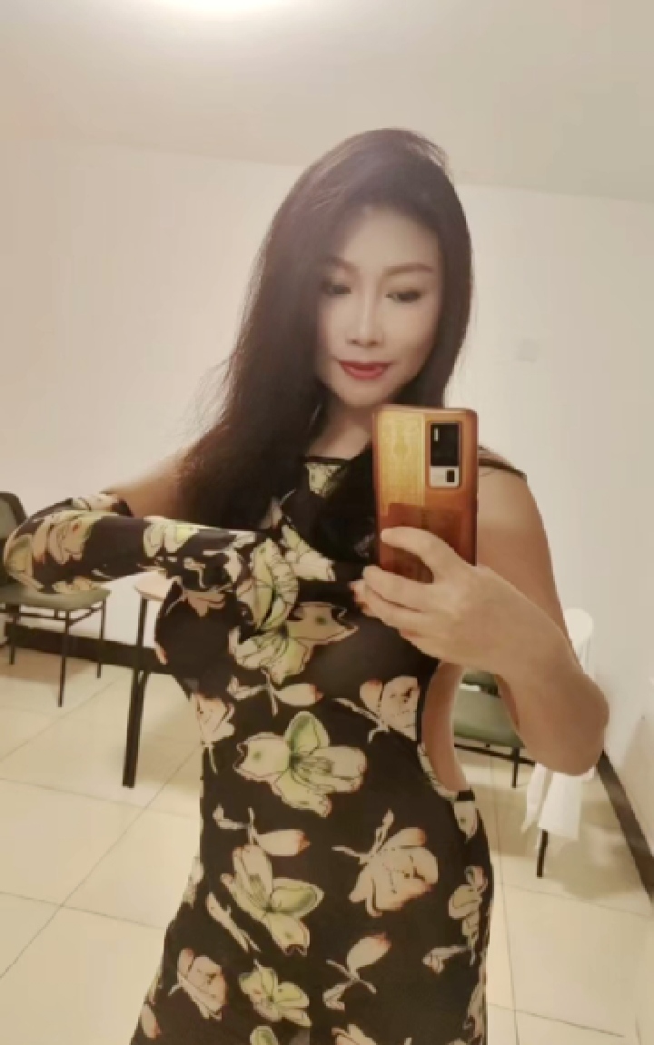 丰台热辣f奶少妇