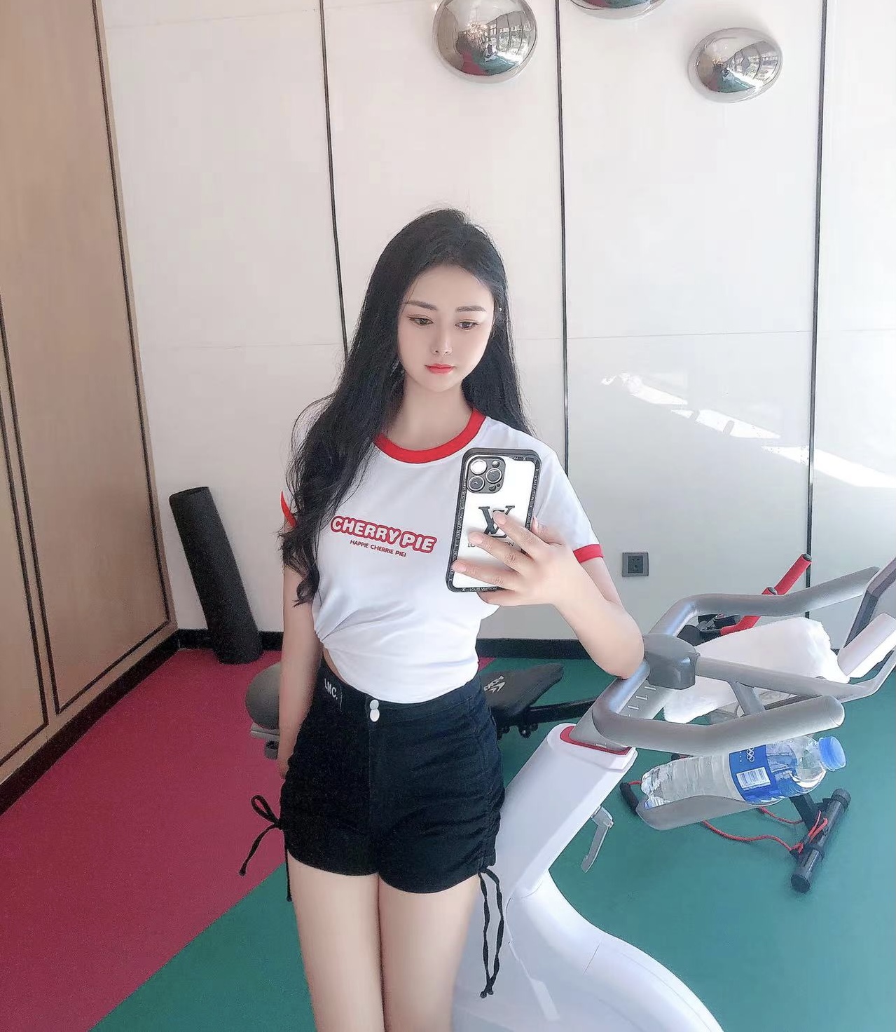 反差很大，看着清纯其实老司机