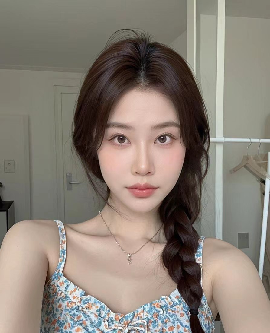 东站清新甜美悠然小姐姐