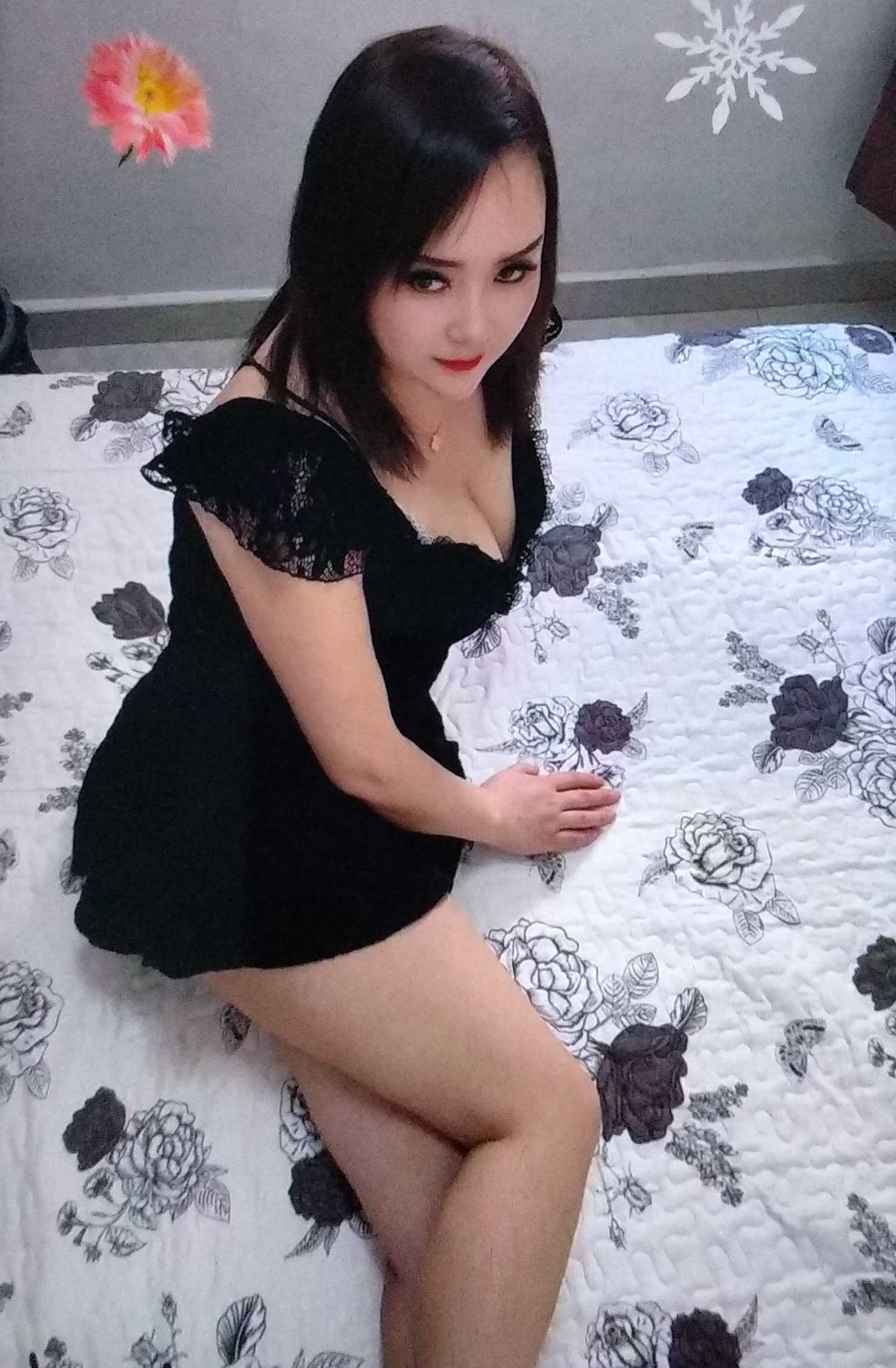 罗湖肤白啵大少妇