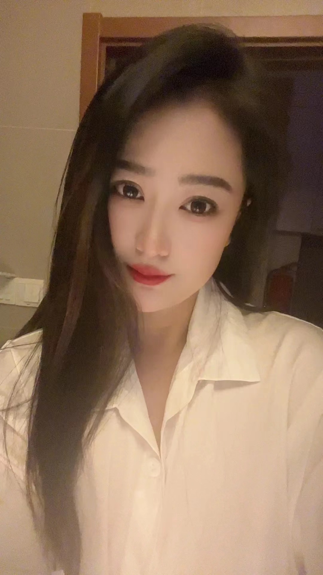 栖霞美艳诱人御姐妮妮