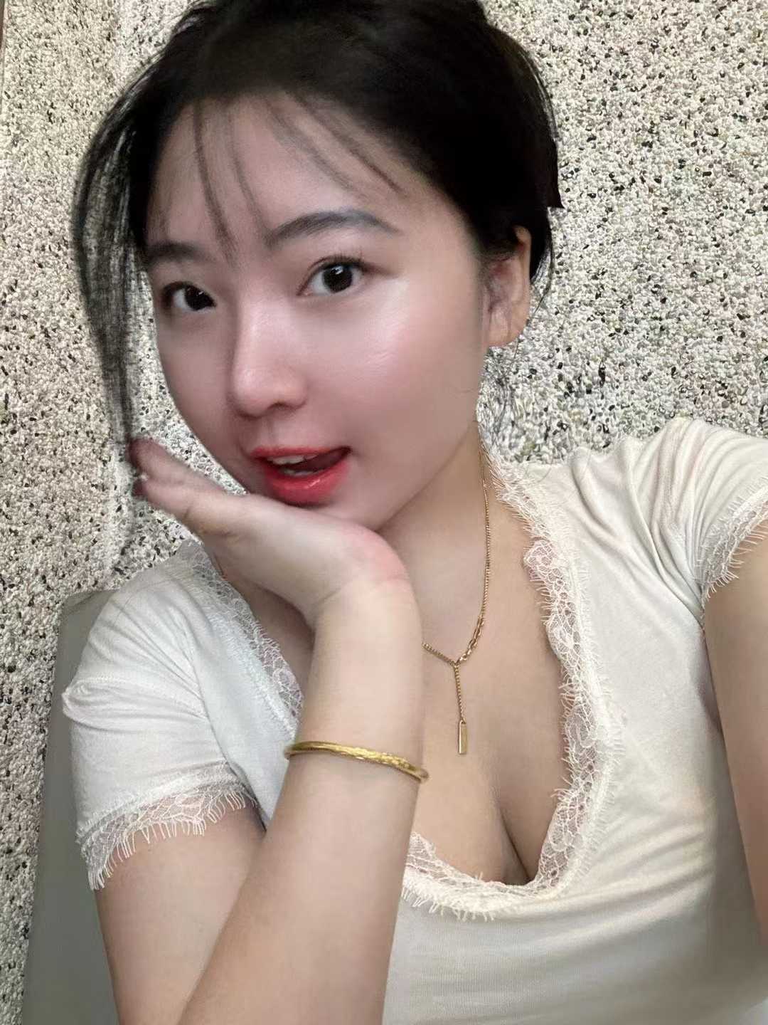 手感极佳，丰满型御姐