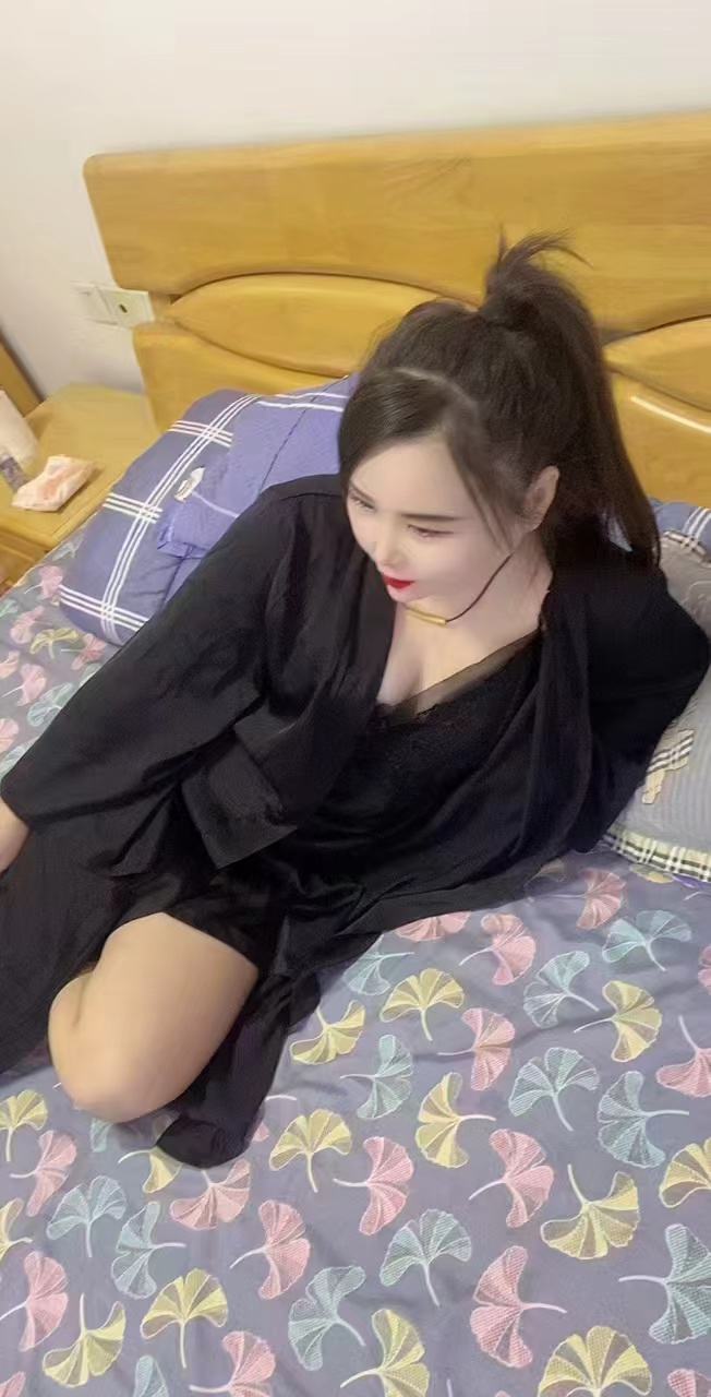 裕华美艳肉感泄火少妇