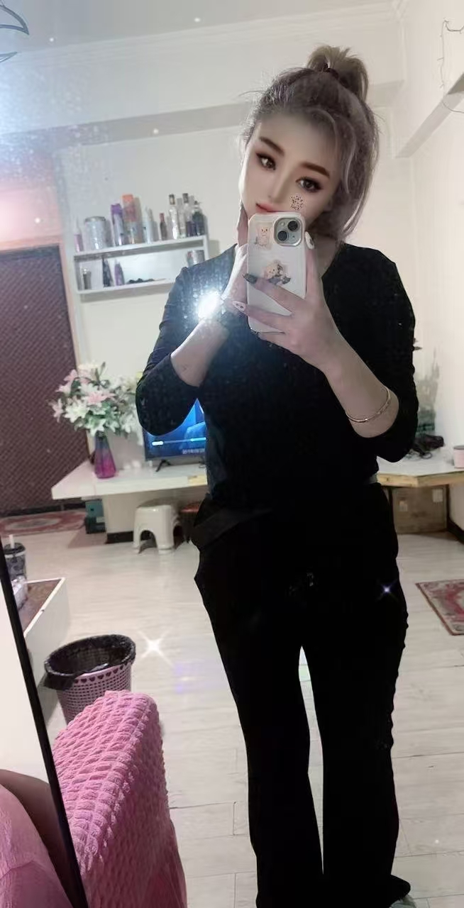 渭滨大眼肉感小姐姐娜娜