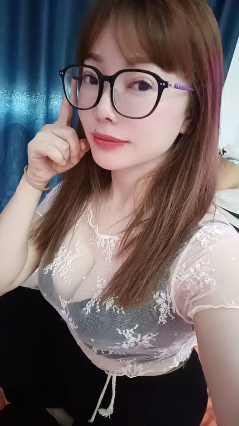 拍拍屁股就懂的御姐，泄火首选