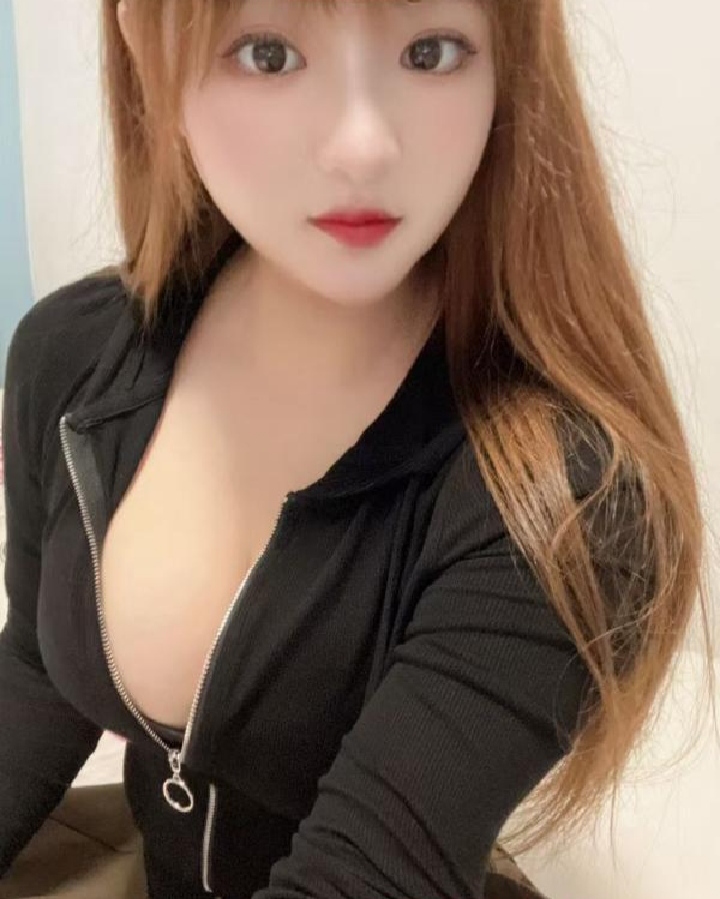 雨花大奶辣妹情染