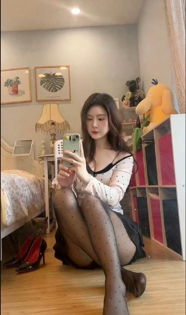 南山热辣长腿御姐小慧