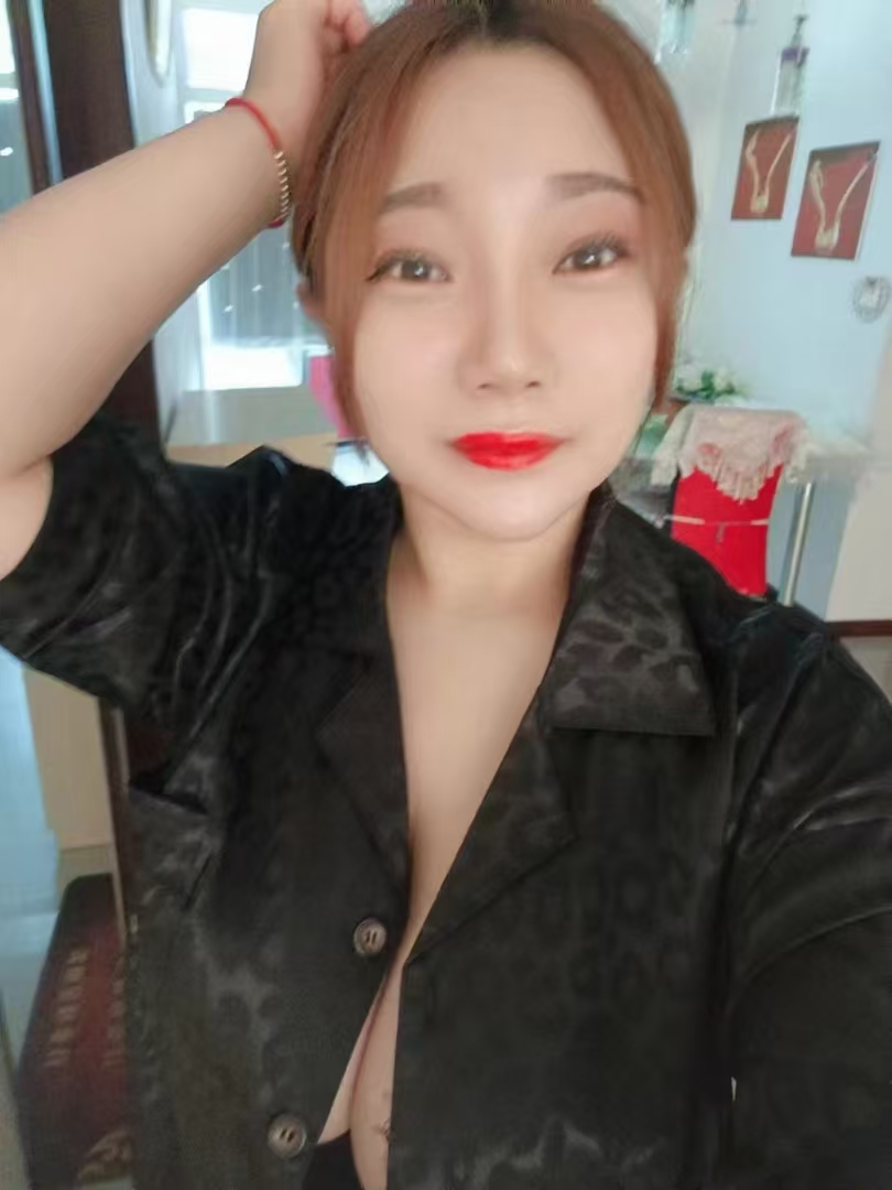 铁西魅惑大奶老师配角