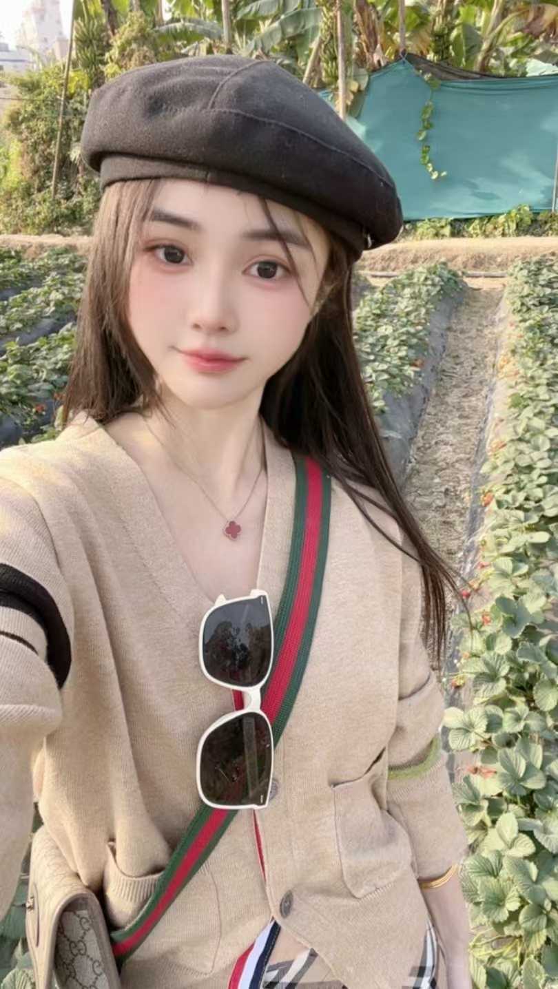 粉嫩小萝莉文文静静