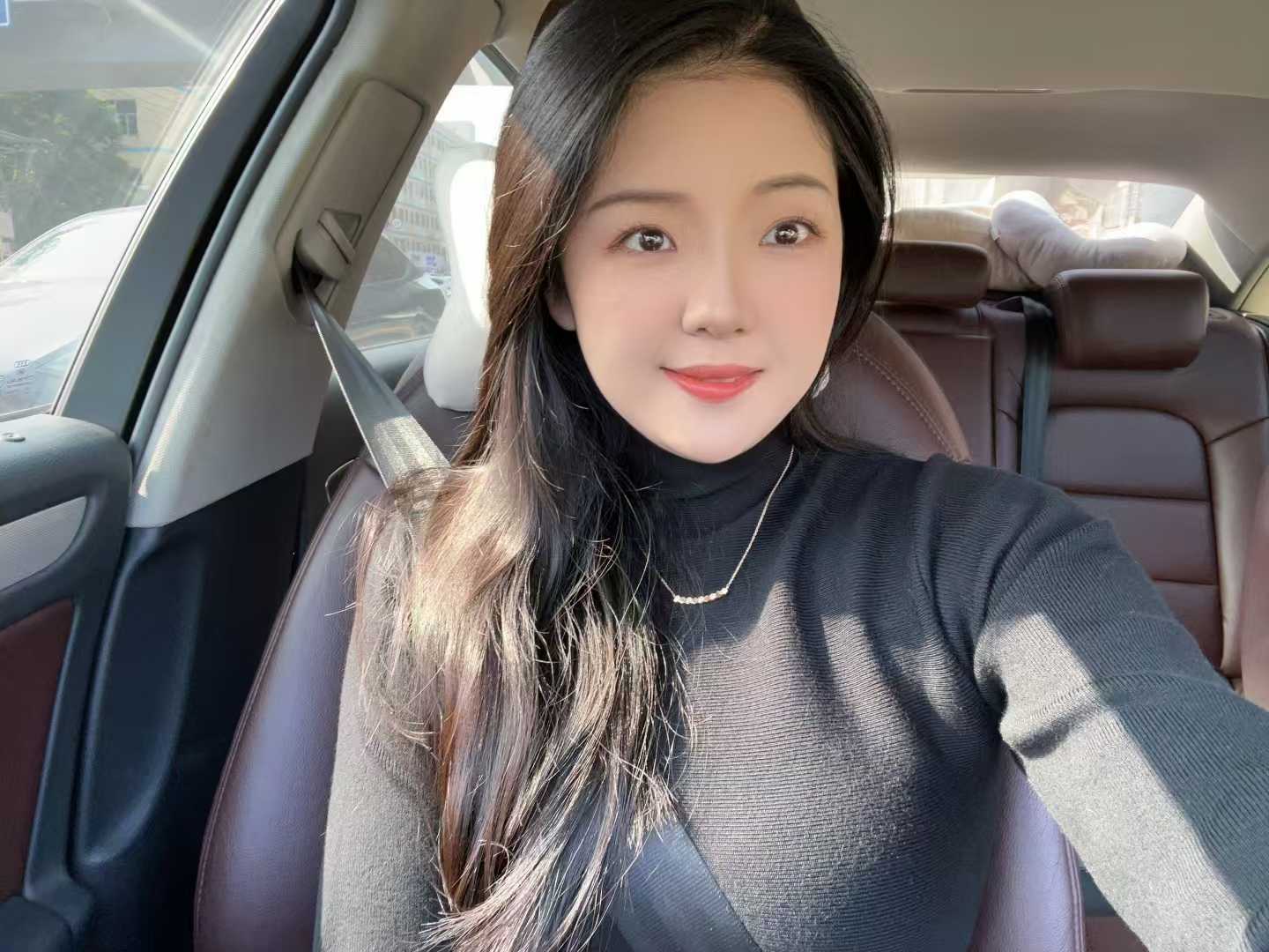 这个妹妹自带体香闻着都能上头