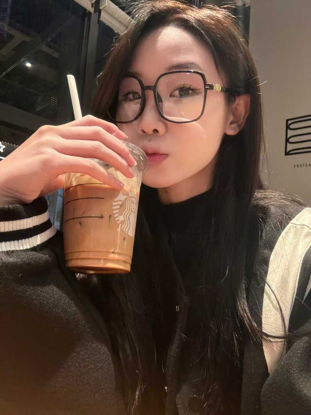 长发披肩的妹子喜欢可以无脑冲