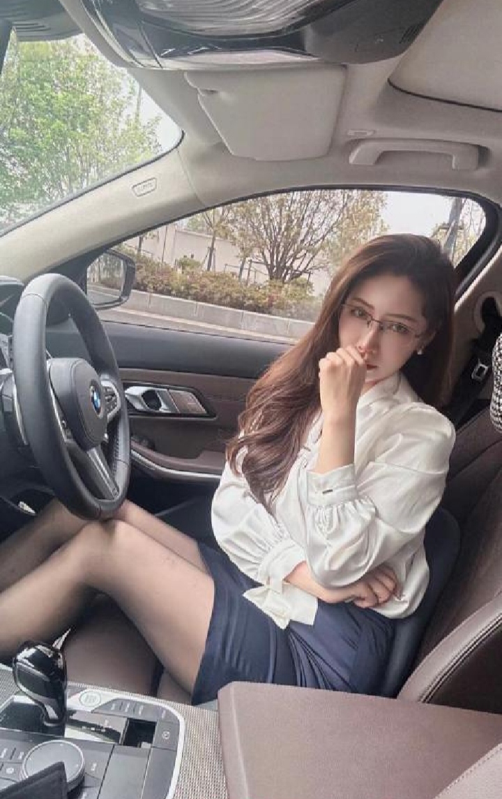 油坊桥气质御姐甜妮