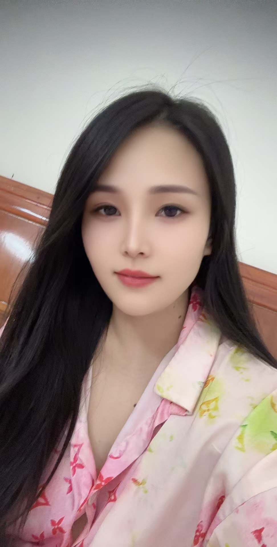 丰臀女郎按摩手法让人非常享受