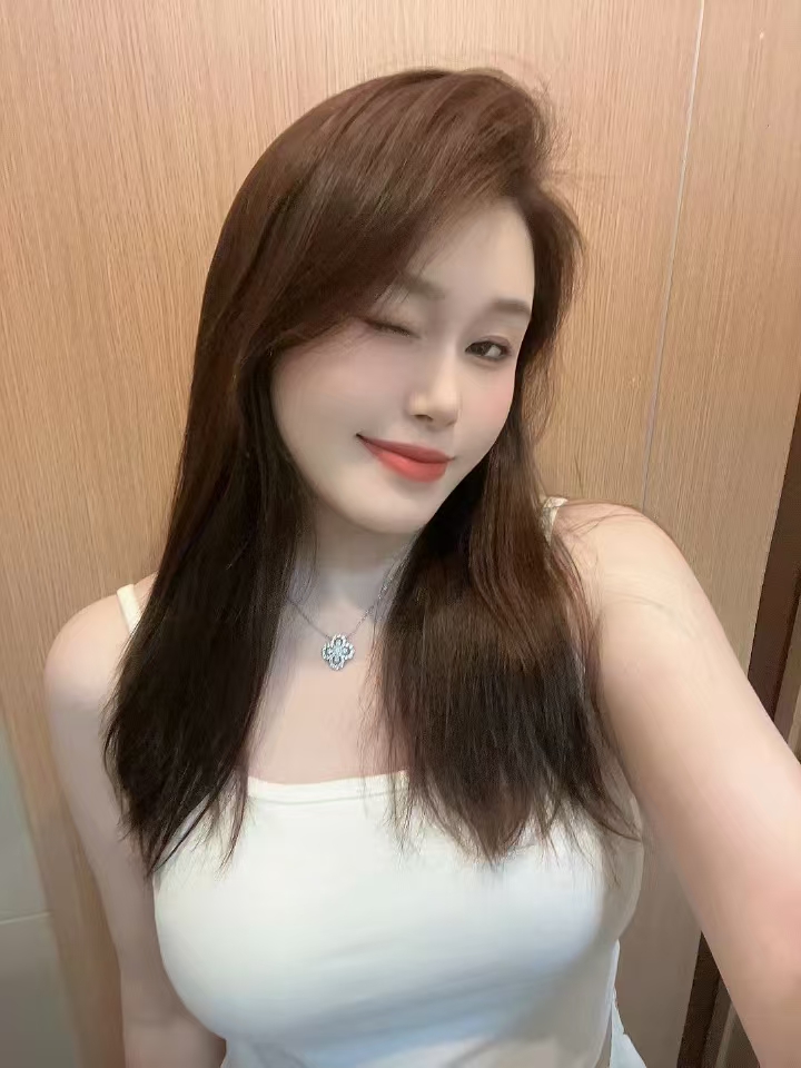 非常水嫩的妹子细皮嫩肉的