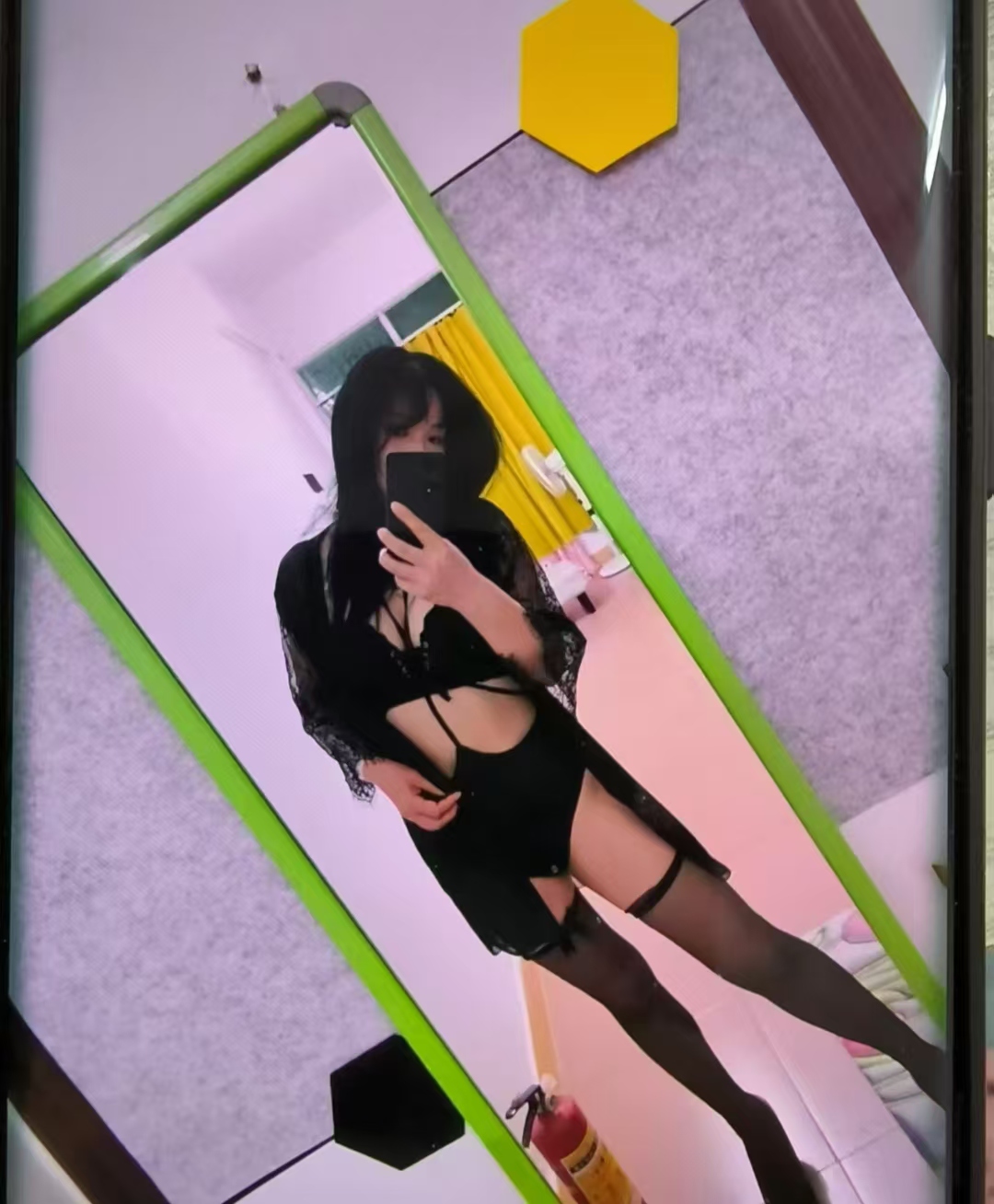 白云情趣美艳小后妈