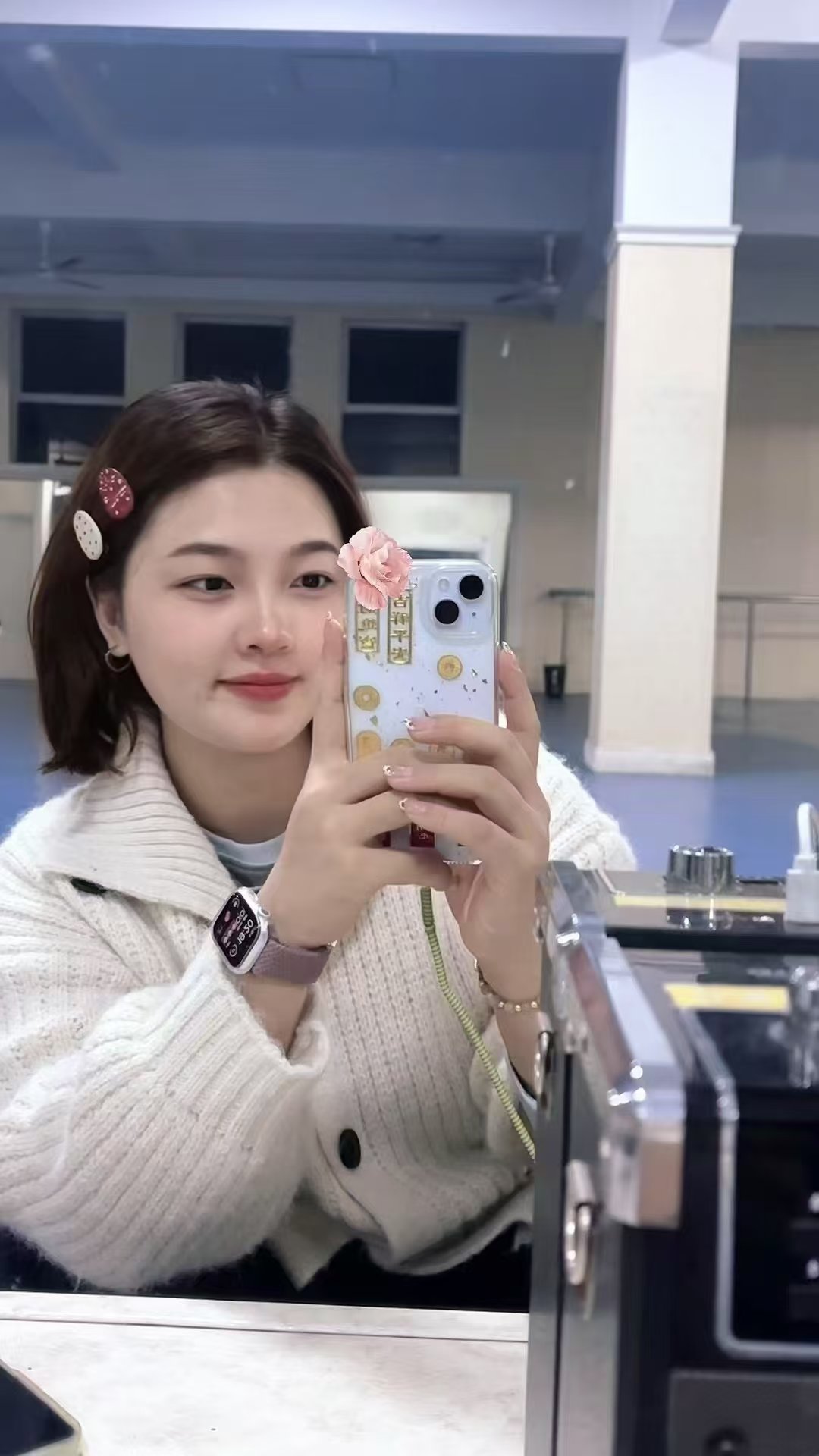 软糯服装设计师丽丽