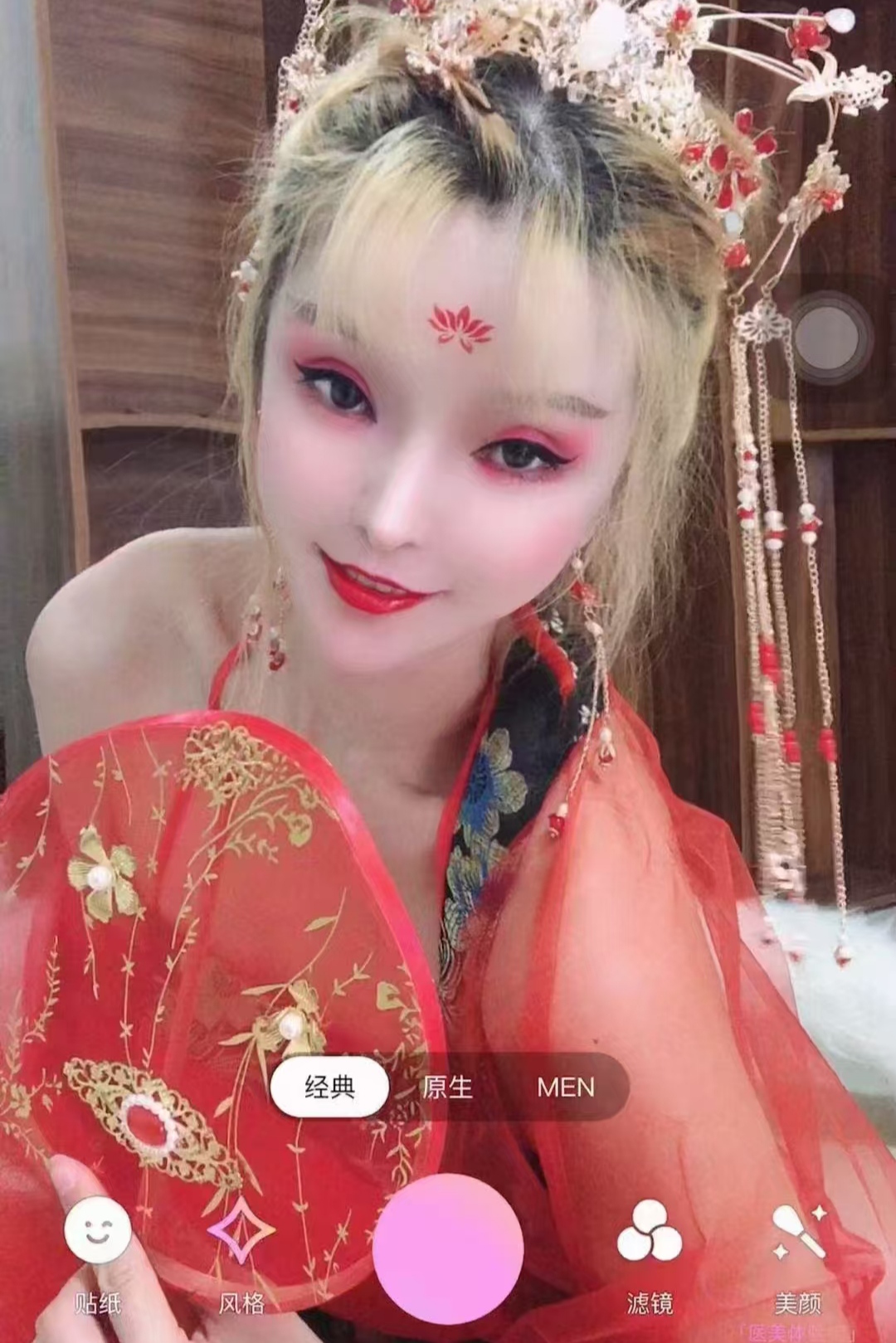 海珠美艳辣妹蜜琪