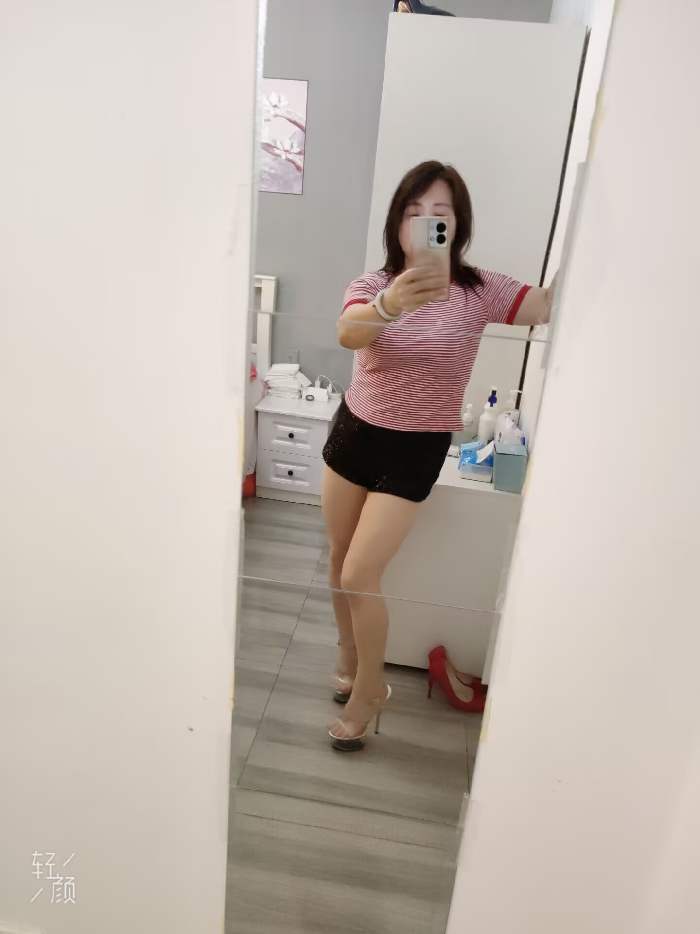 闵行喷水三通莉姐