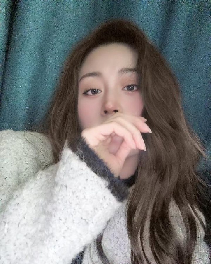 西湖区蜜桃臀美妞刘恋