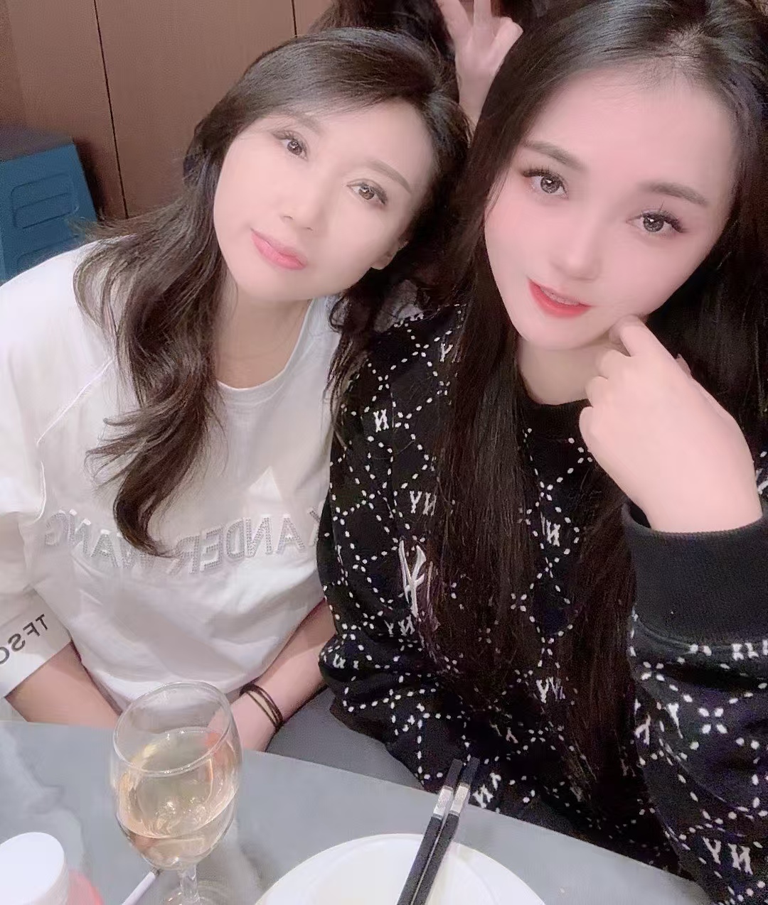 西湖区双飞热辣姐妹花