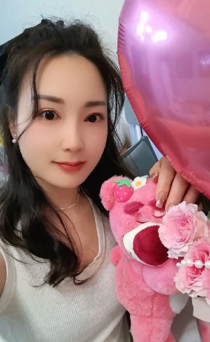 瑶海大奶少妇玫瑰