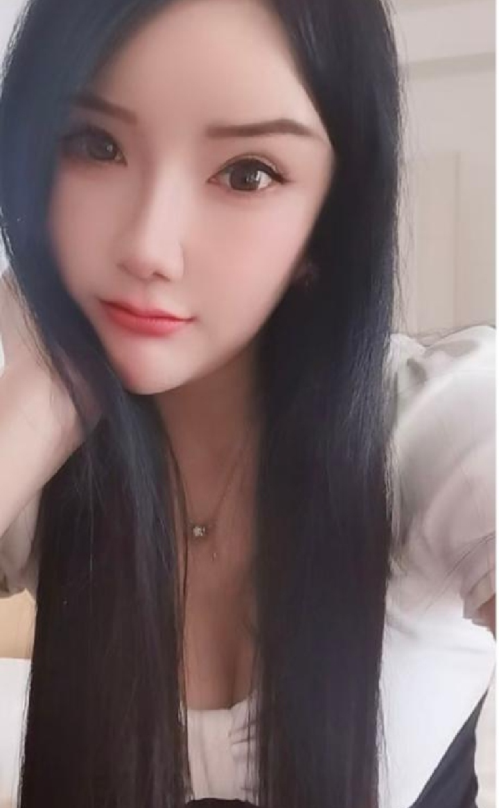 再刷极品身材辣妹安妮