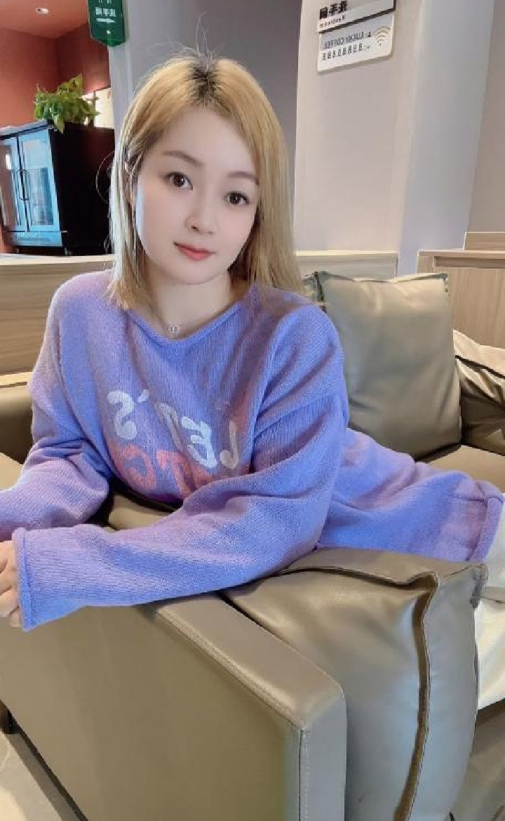 越秀轻熟婉柔姐姐