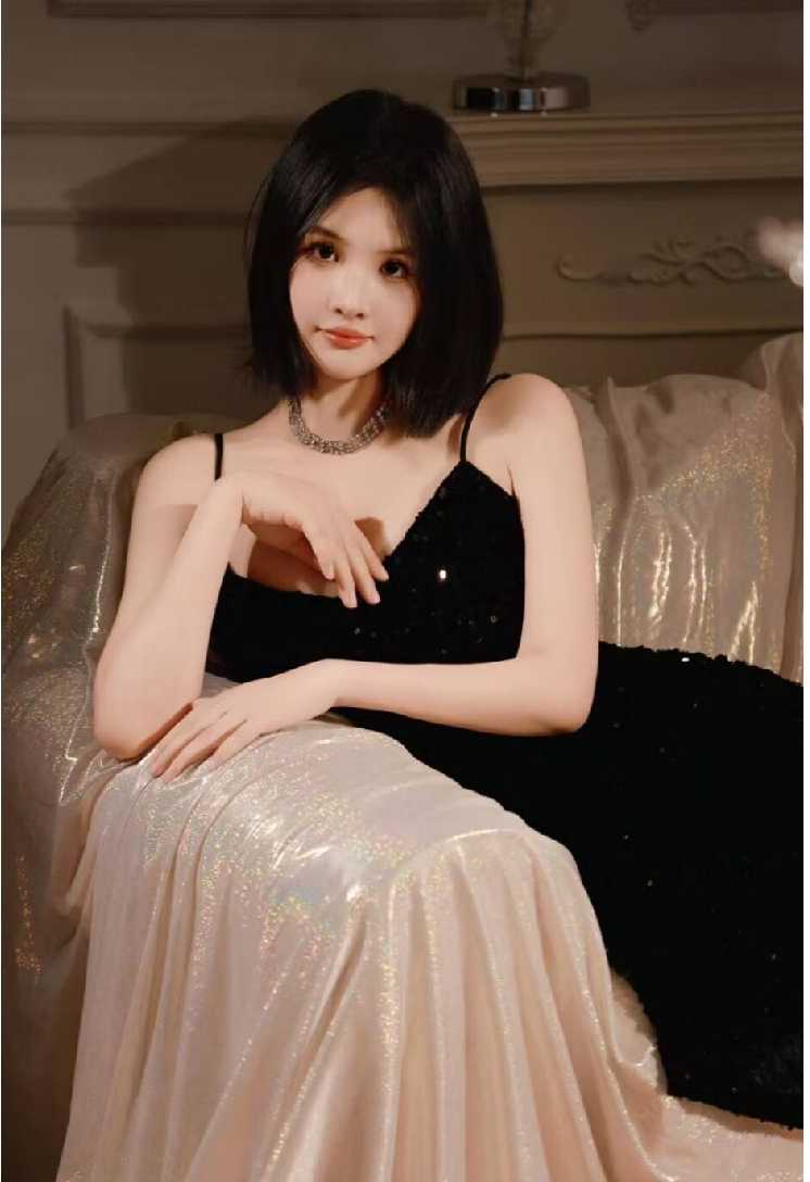 皮肤雪白的涵涵