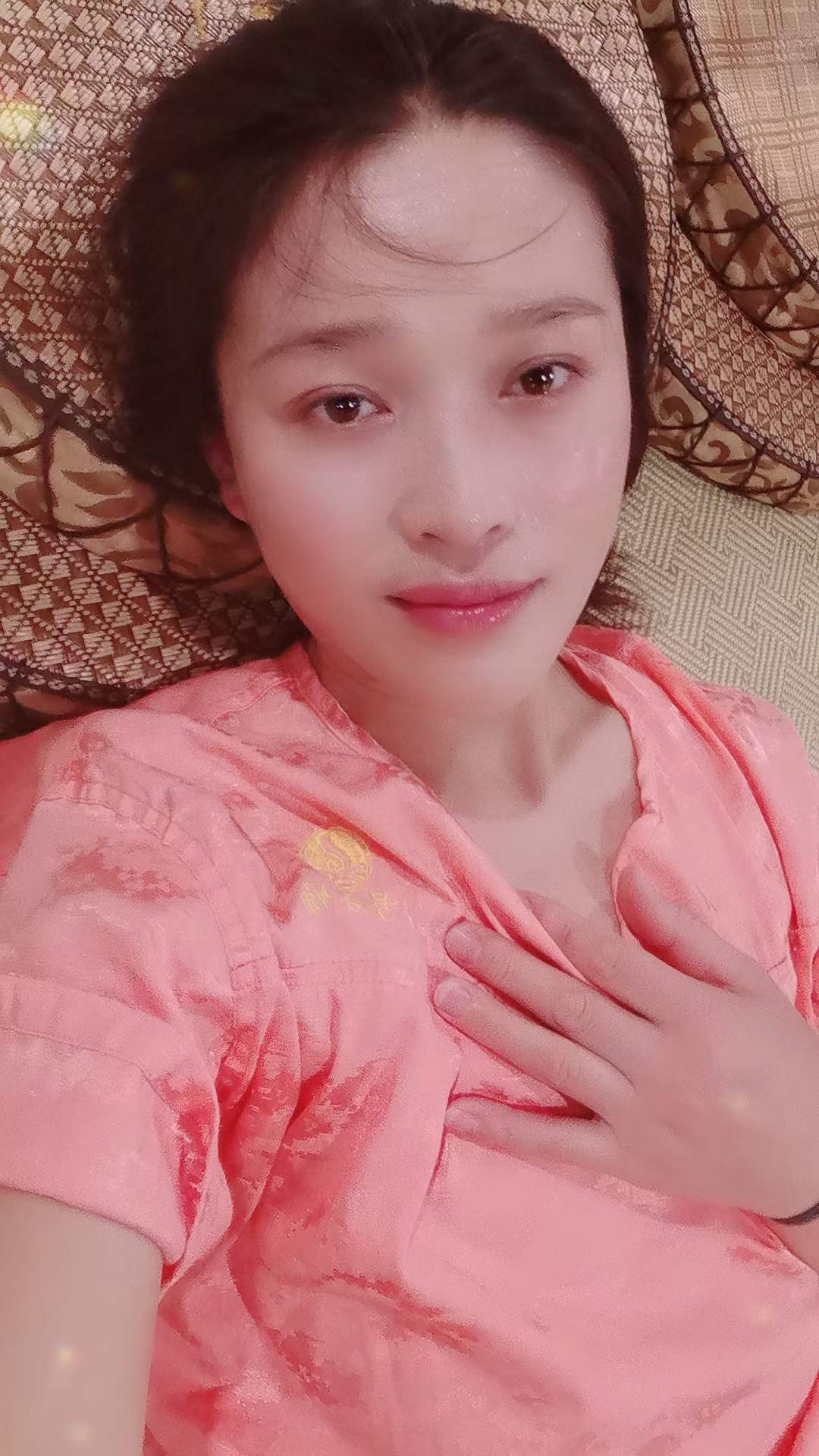 南湖附近优雅少妇