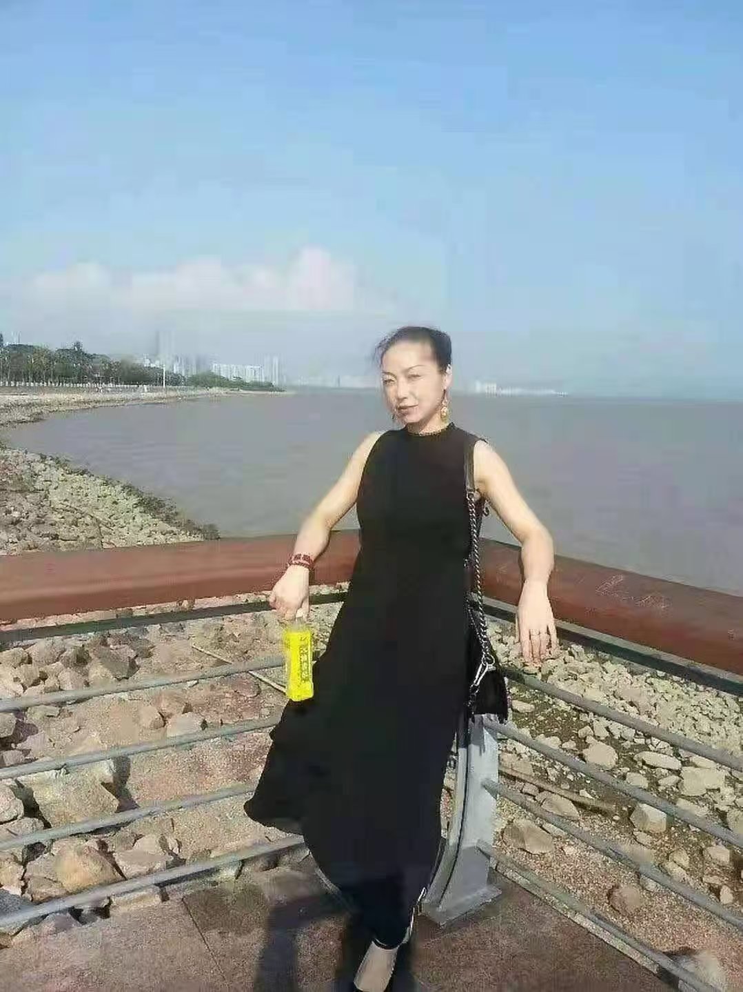 风情少妇姐姐寂寞的心