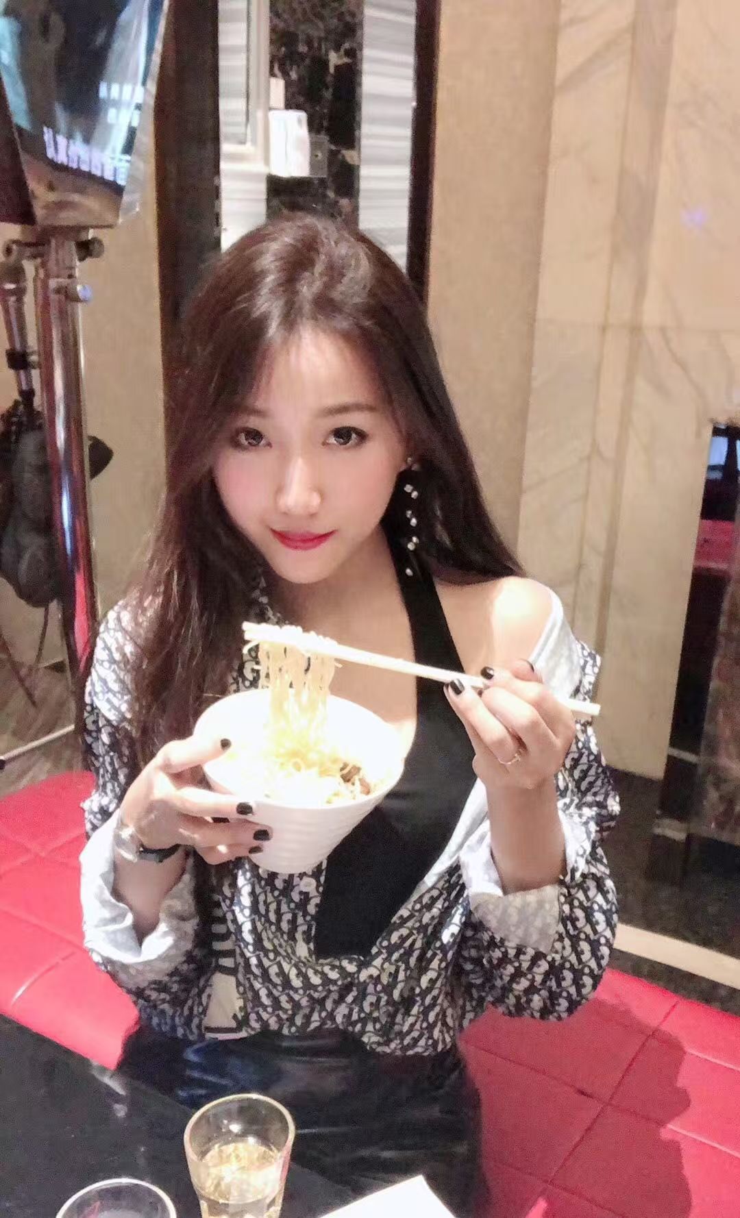 罗湖高颜值美妞宝儿