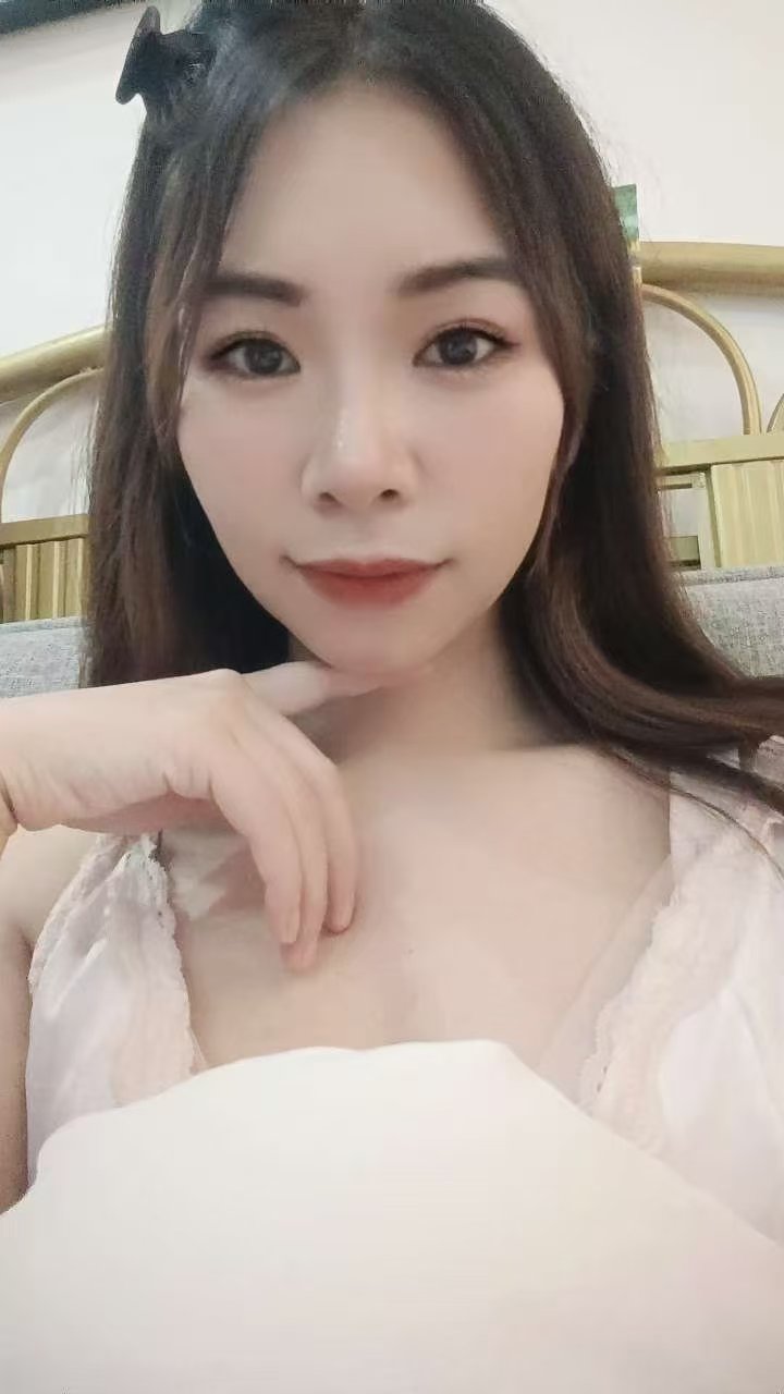 服务系风情柚子小姐姐