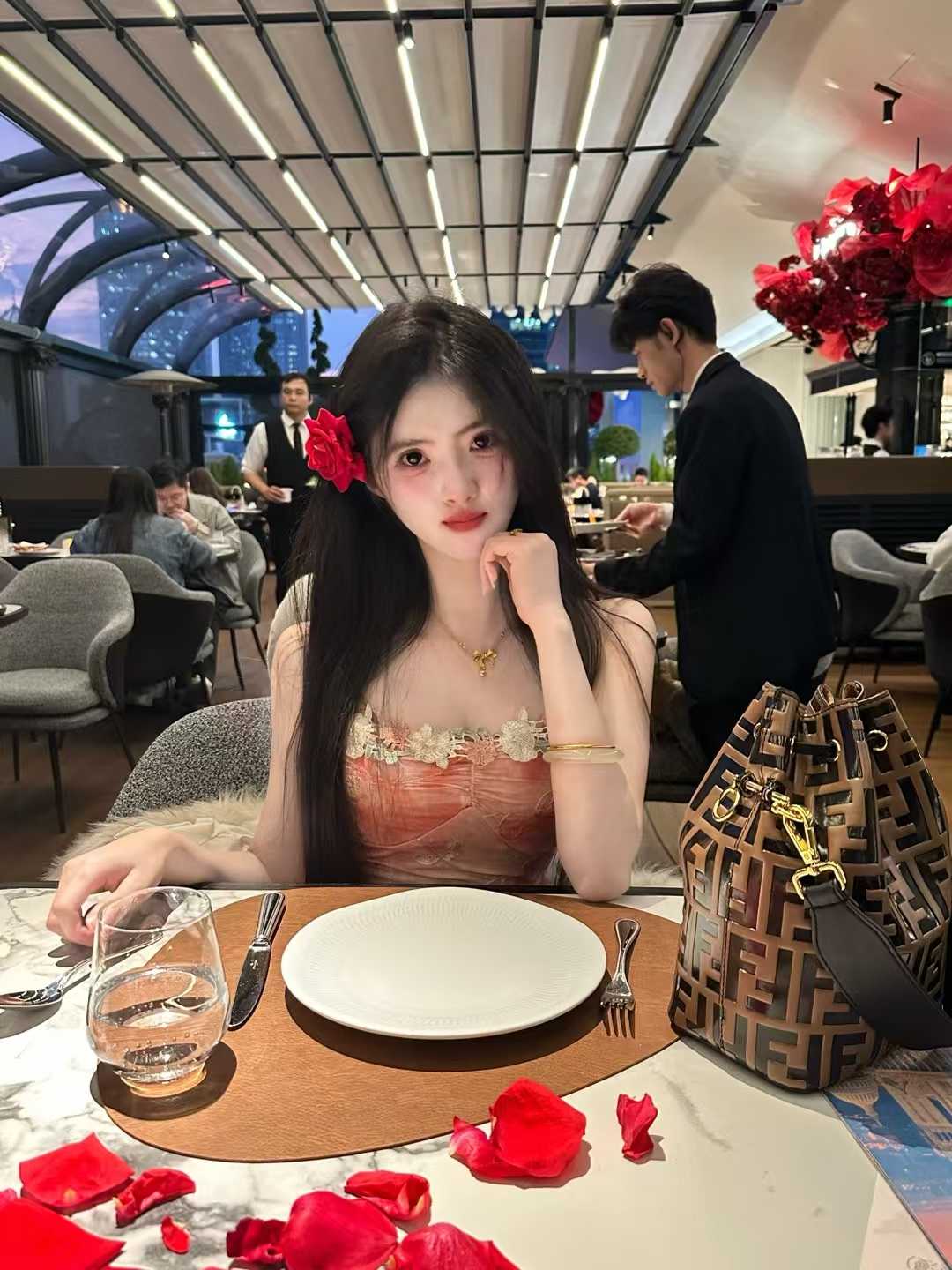 妙龄少女 兔白妹妹