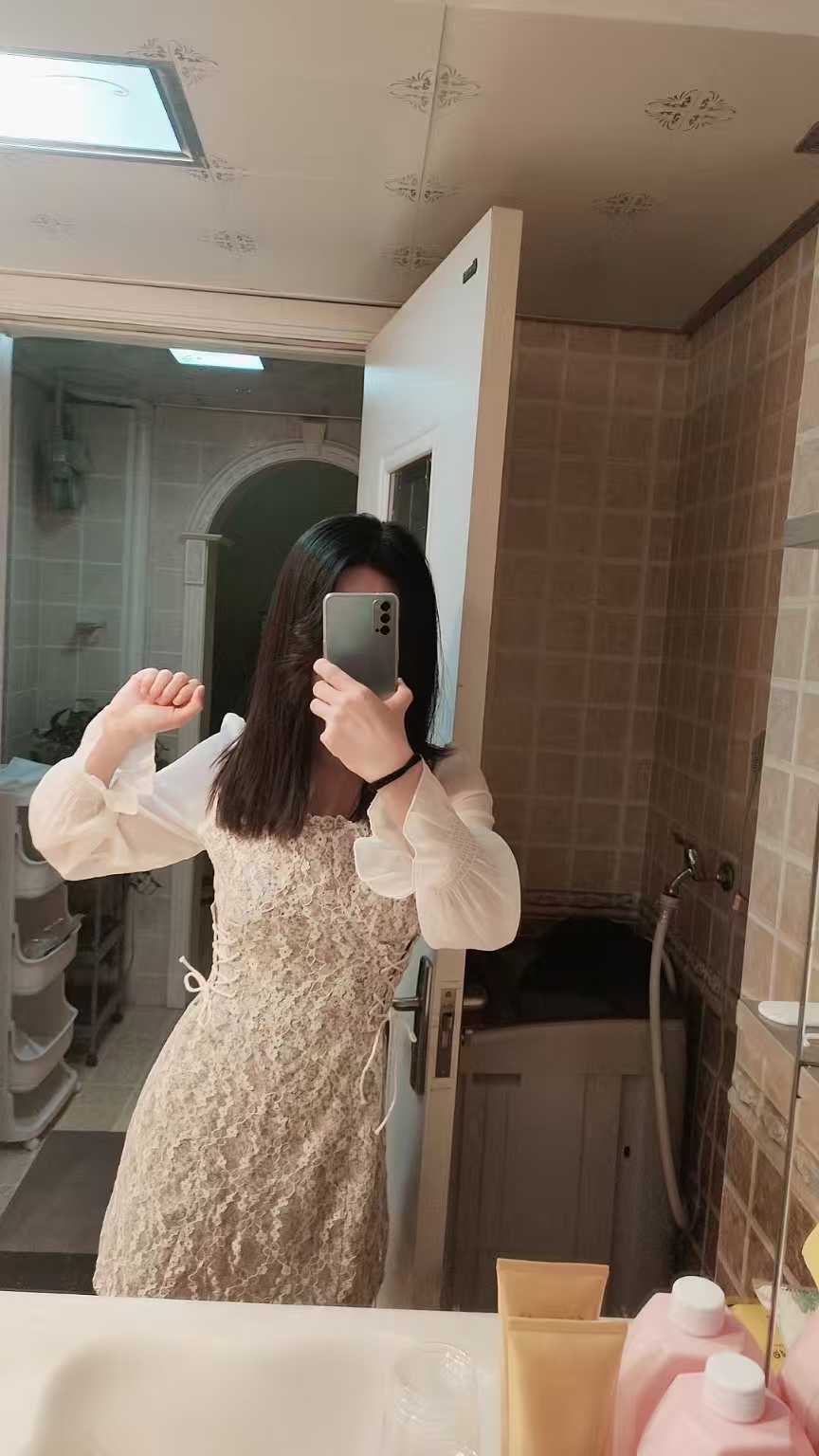 南关白嫩甜妹小梦