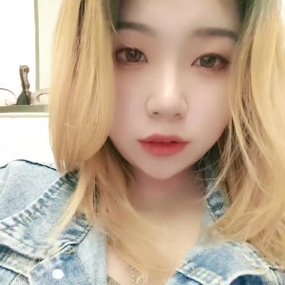 白白嫩嫩的皮肤，越看越喜欢