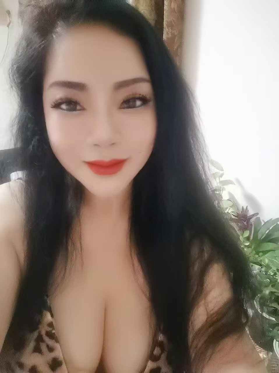 西城美艳小少妇红姐