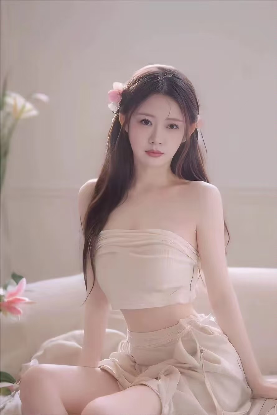 白嫩小甜妹金兰