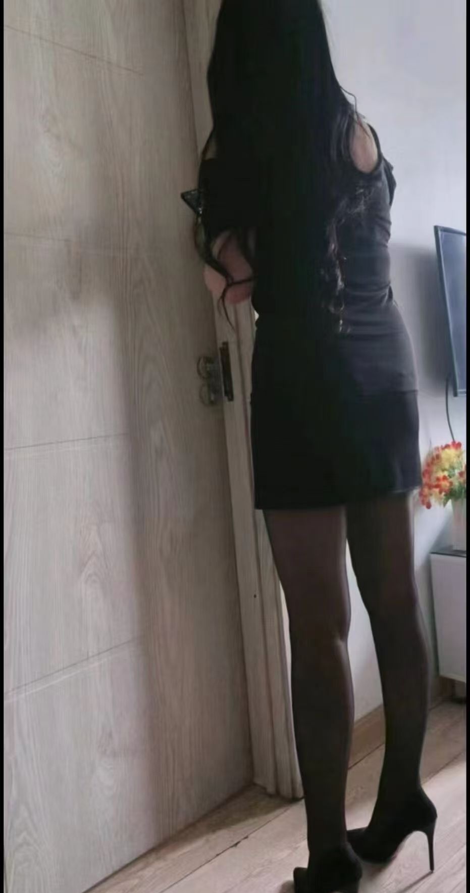 轻熟少妇冰冷的小眼泪