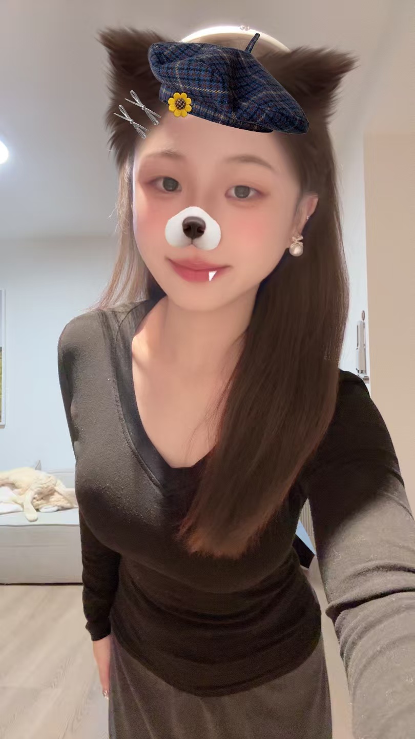 火辣身材，服务细心的妹妹