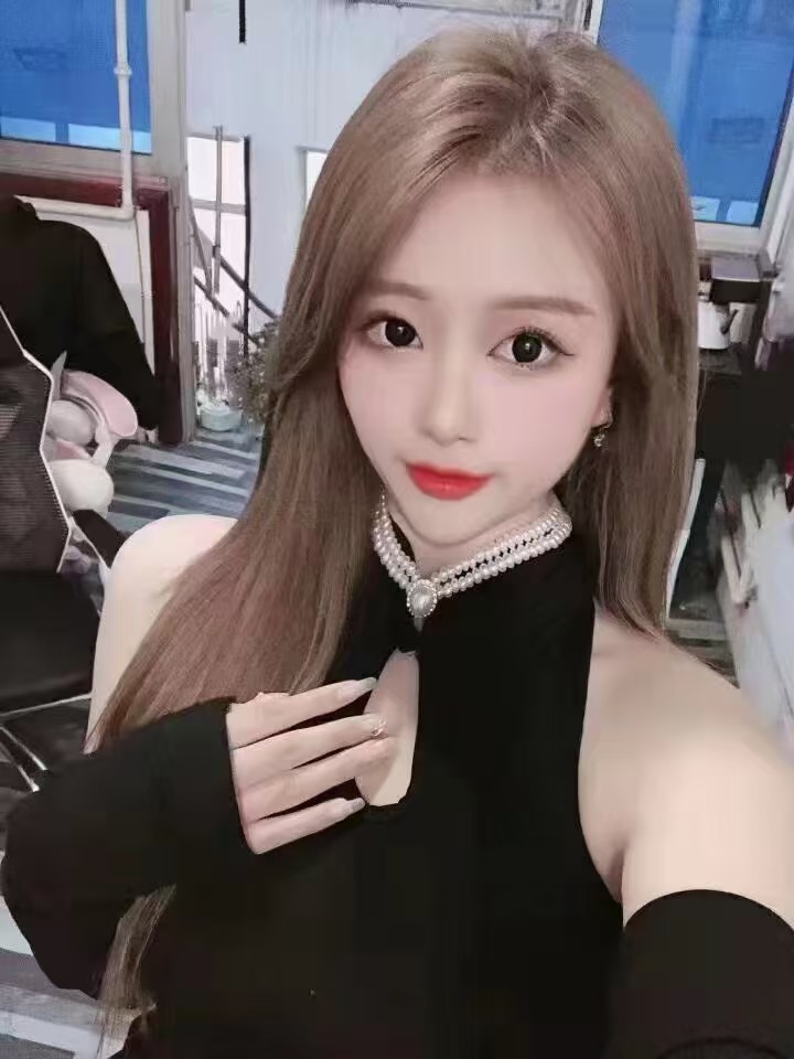 西湖爆乳甜妹小橘子