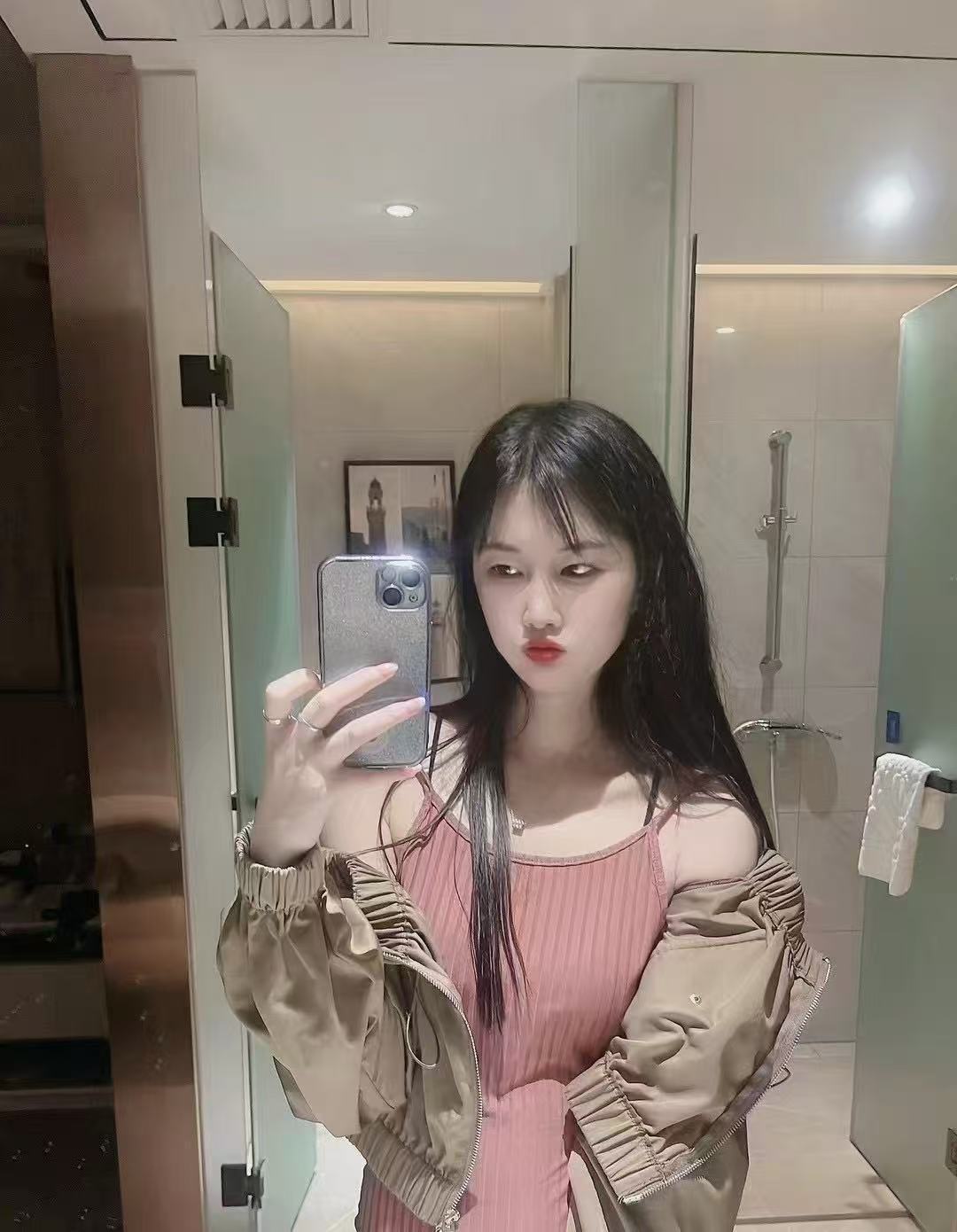 青秀白嫩甜妹婷婷