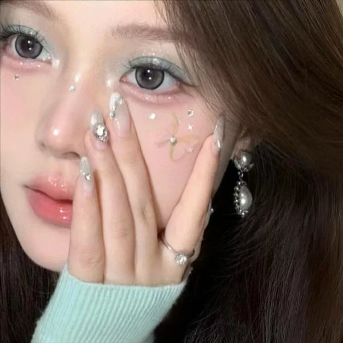 罗湖肉感嫩妹优优