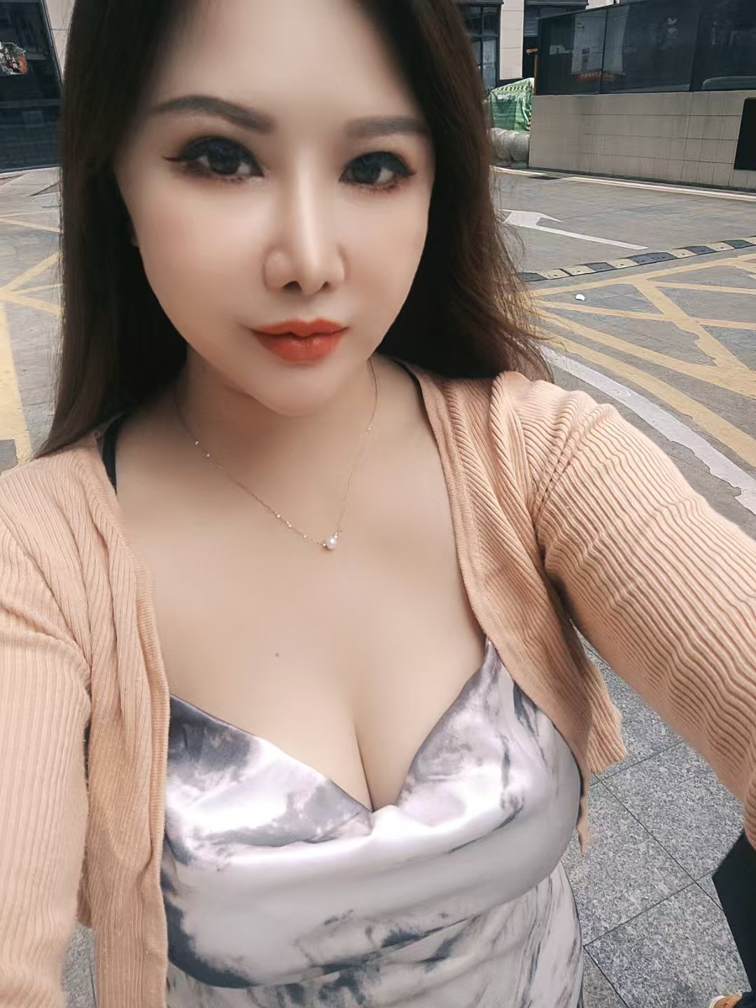 爆乳情趣欲女梦娜